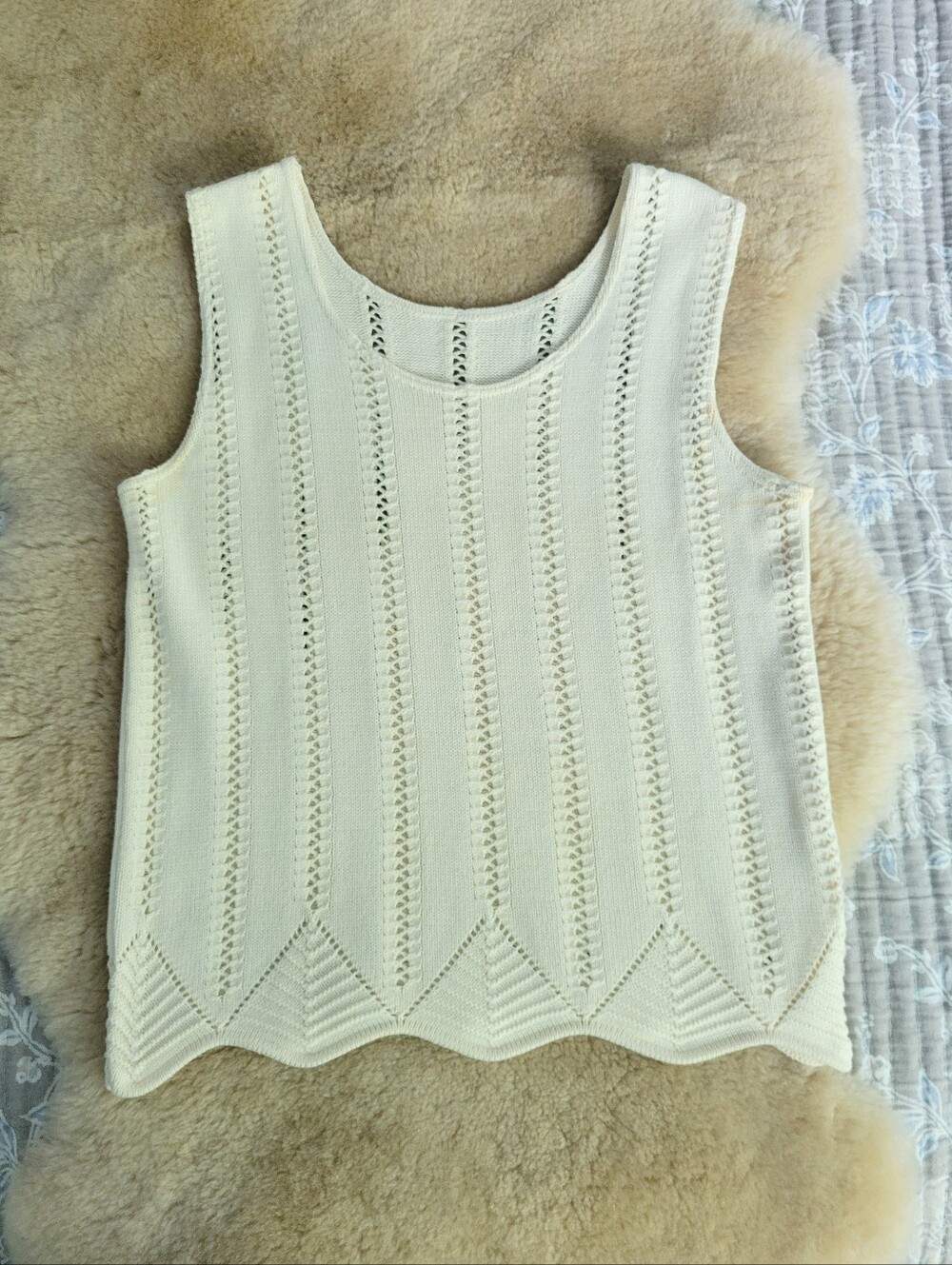 Vintage Cream Knit Sleeveless Top - Classic Scoop Neck | Size Large